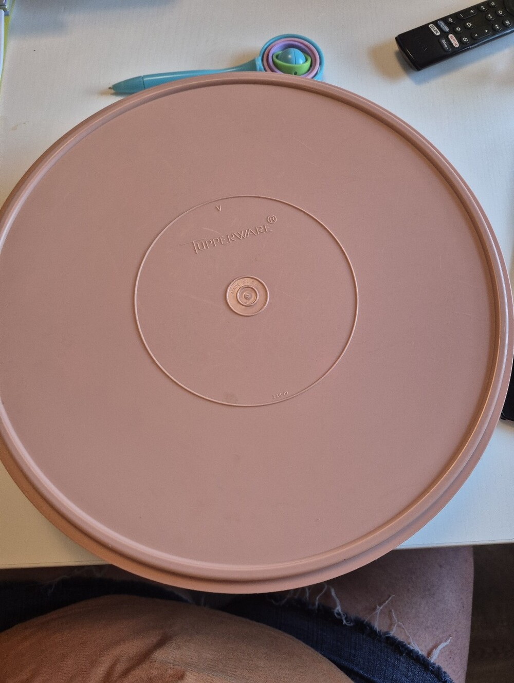 Retro Tupperware  Dusty Rose Round Storage  Container
